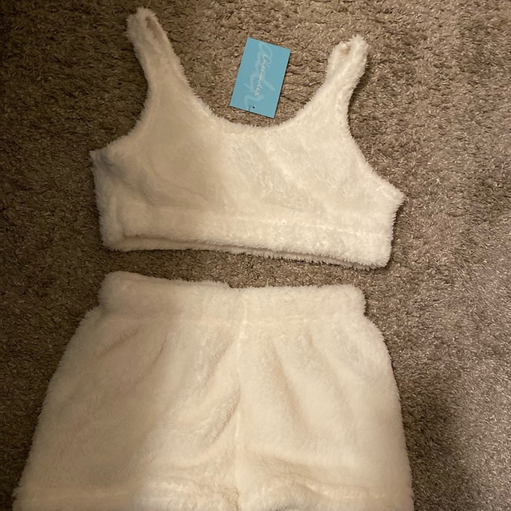 Pajama set - Picture 2 of 2